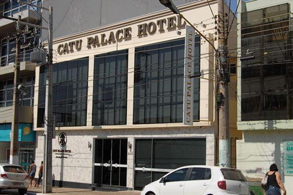 Catu Palace Hotel Rondonópolis Eksteriør billede
